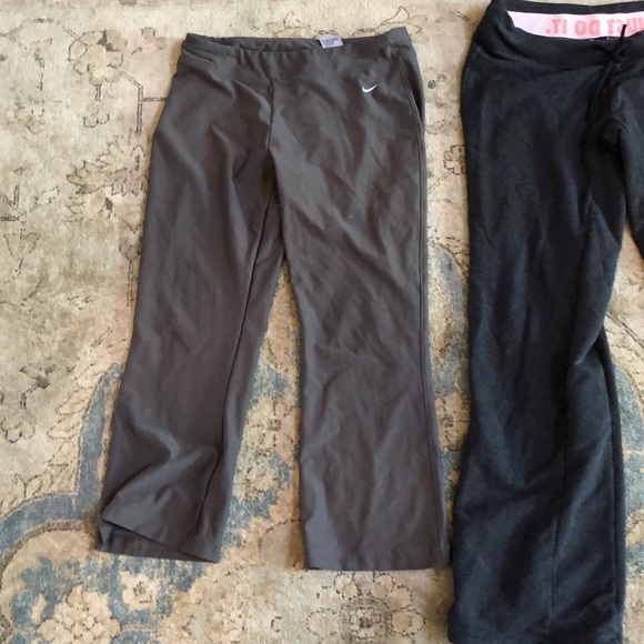 Nike Womens Sweatpants size Medium - Picture 4 of 7